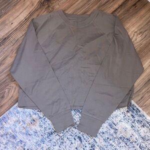 🆕 NWOT - Abercrombie - YPB - Workout Top - Taupe